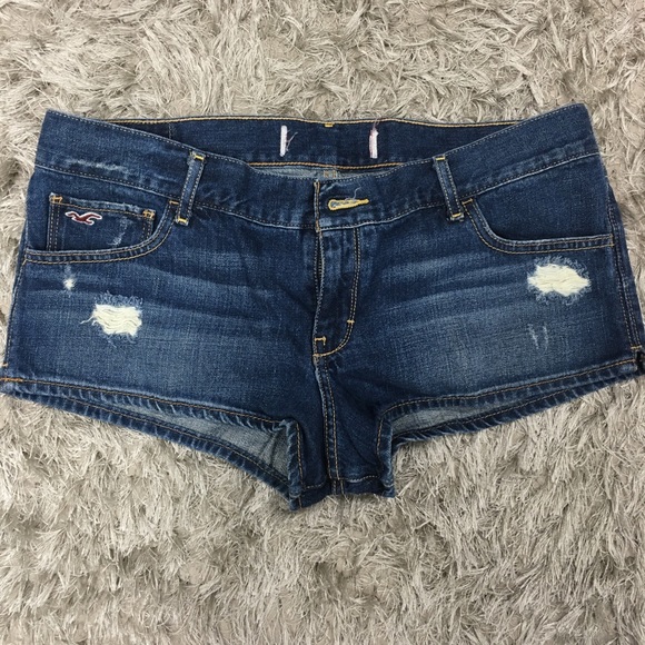 HOLLISTER SHORT DENIM SHORTS 🔥 - Picture 1 of 4